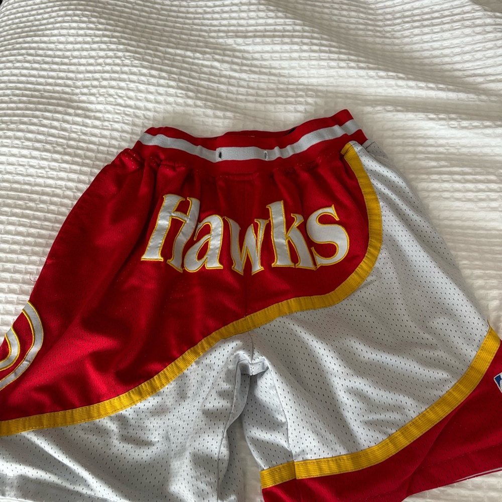 Atlanta Hawks Just Don Shorts Size Medium
